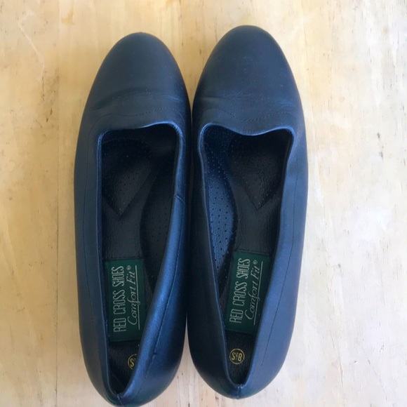 Leather pumps size 8 1/2 - Picture 2 of 8